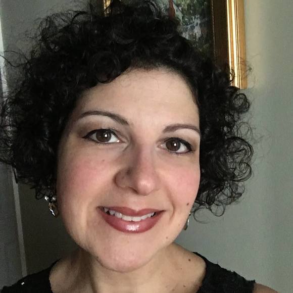 Meet your Posher, Gina - Picture 1 of 1